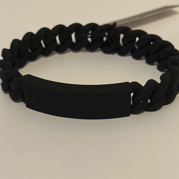 NWT Marc by Marc Jacobs Black Silicone Bracelet - Picture 3 of 3